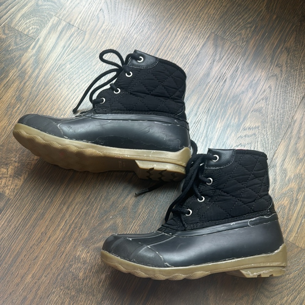 Sperry port boots waterproof black and pink girls size 2